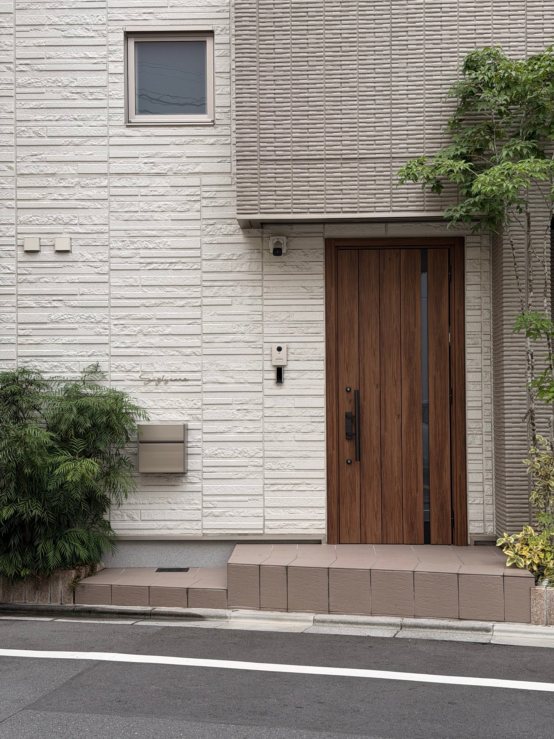 The Visual Impact of Lines in Design: Shape Space and Mood